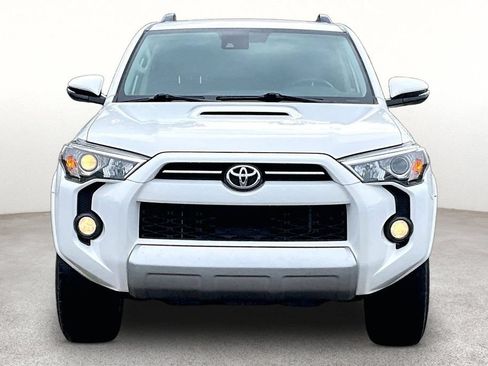 Used 2020 Toyota 4Runner TRD Off-Road Premium AWD/4WD image 4