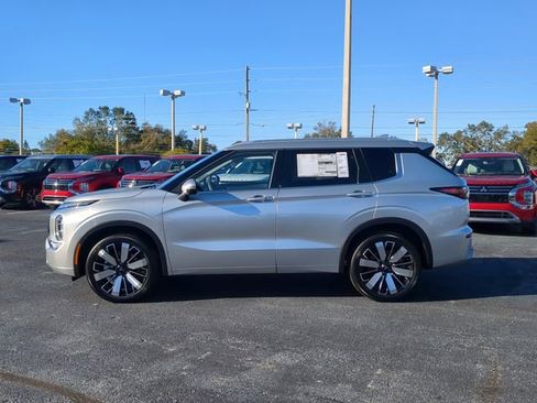 New 2026 Mitsubishi Outlander SEL FWD image 9