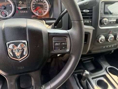 Used 2018 RAM 2500 Tradesman w/ Chrome Appearance Group AWD/4WD image 23
