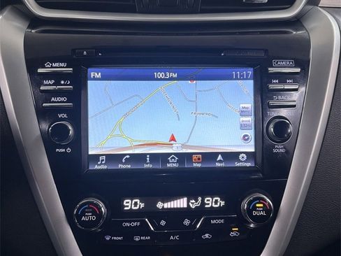 Used 2018 Nissan Murano S image 22