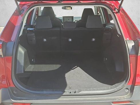 Used 2025 Toyota RAV4 XLE FWD image 6