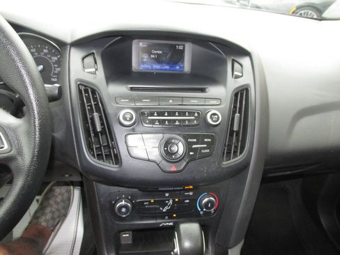 Used 2016 Ford Focus S FWD image 37