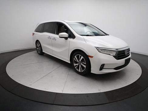 Certified 2023 Honda Odyssey Touring image 13