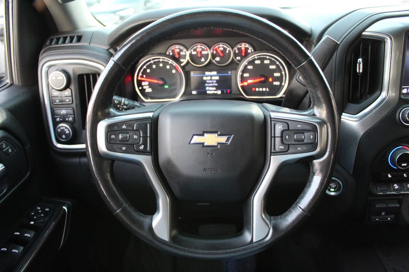 Used 2020 Chevrolet Silverado 1500 LT w/ All-Star Edition AWD/4WD image 15