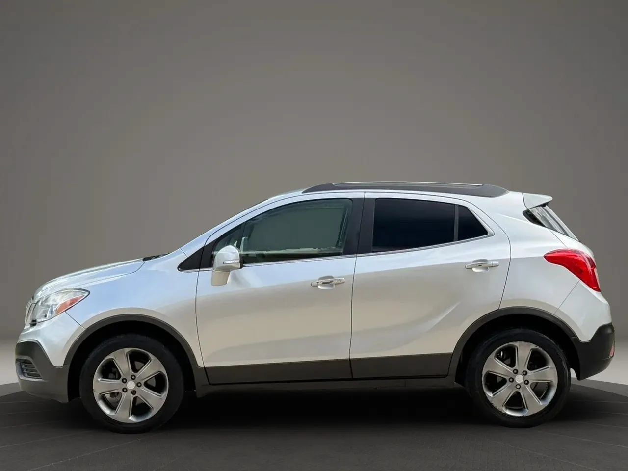Used 2014 Buick Encore FWD image 8