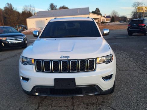Used 2020 Jeep Grand Cherokee Limited image 2