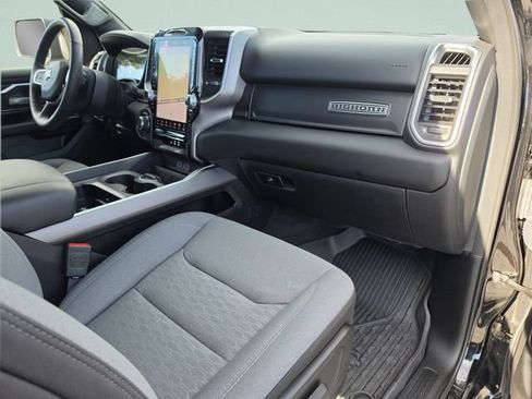 Used 2025 RAM 1500 Big Horn AWD/4WD image 18