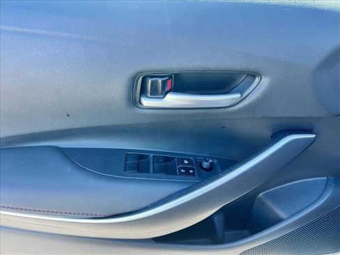 Certified 2025 Toyota Corolla SE image 11