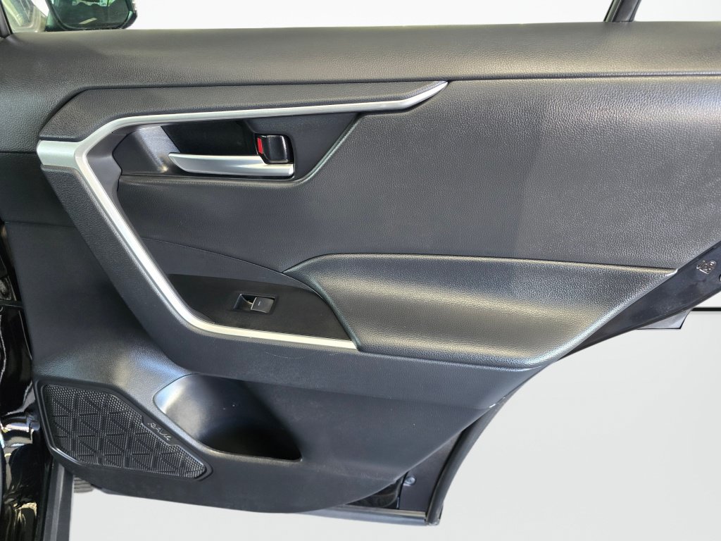 Certified 2025 Toyota RAV4 XLE FWD image 37