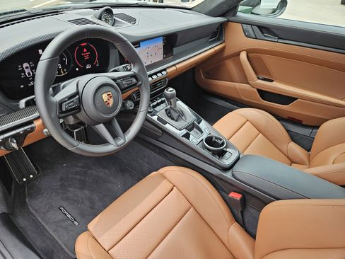 Used 2026 Porsche 911 GT3 RWD image 4