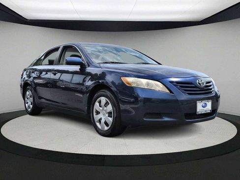 Used 2009 Toyota Camry FWD image 2