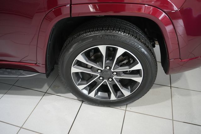 Used 2023 Jeep Grand Cherokee Overland w/ Adv Protech Group III AWD/4WD image 11