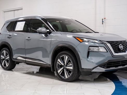 Used 2022 Nissan Rogue SL w/ SL Premium Package image 5