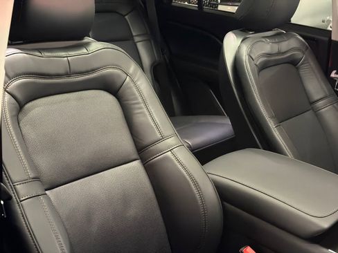 New 2026 Lincoln Aviator Reserve image 11