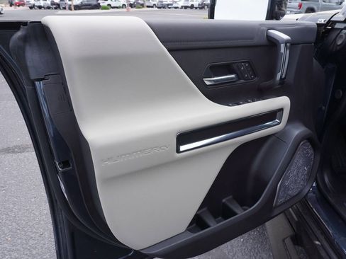 New 2026 GMC Hummer EV 2X image 14