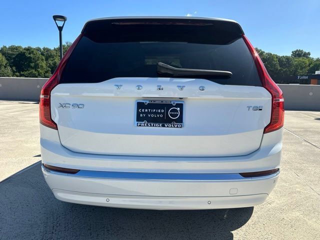 Certified 2025 Volvo XC90 T8 Plus AWD/4WD image 7