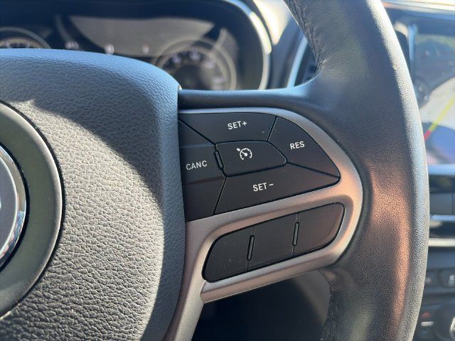 Used 2020 Jeep Cherokee Limited AWD/4WD image 30