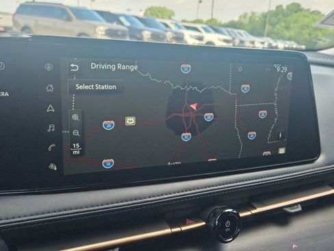 Used 2023 Nissan Ariya FWD image 14