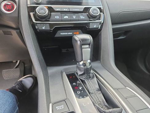 Used 2020 Honda Civic EX image 17