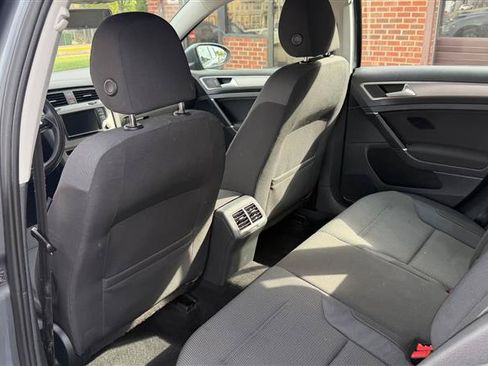 Used 2016 Volkswagen Golf S FWD image 16