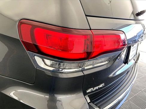 Used 2020 Jeep Grand Cherokee Limited image 29