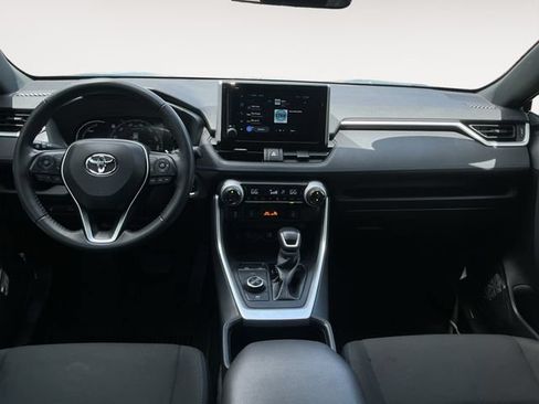 Used 2024 Toyota RAV4 SE w/ Convenience Package AWD/4WD image 10