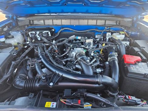 Used 2025 Ford Bronco Badlands AWD/4WD image 19