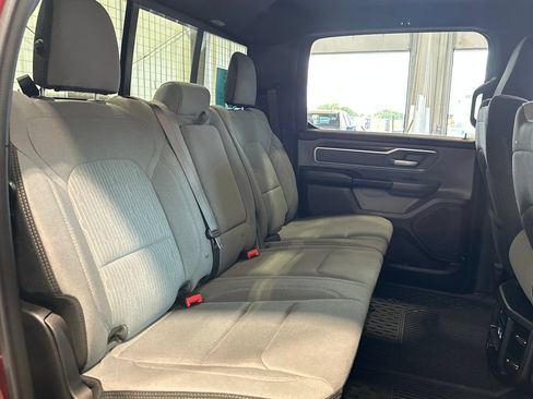 Used 2021 RAM 1500 Big Horn AWD/4WD image 32