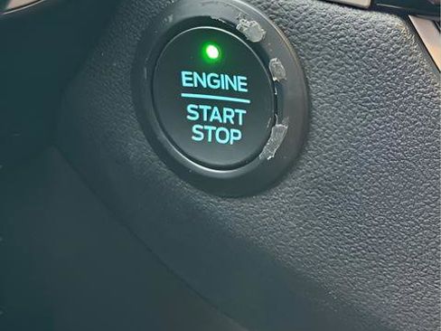 Used 2021 Ford Escape SE w/ Convenience Package image 32