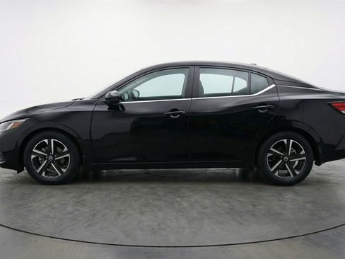 Used 2025 Nissan Sentra SV image 5