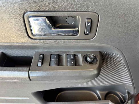 Used 2009 Ford Edge SEL FWD image 37