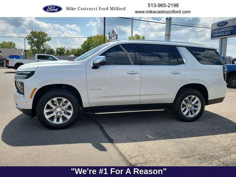 Used 2025 Chevrolet Tahoe Premier AWD/4WD image 2