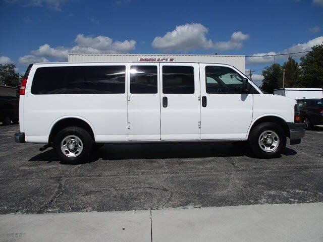 Used 2018 Chevrolet Express 3500 LT w/ LT Preferred Equipment Group RWD image 1