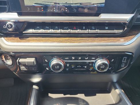 New 2026 GMC Sierra 1500 Elevation w/ Elevation Premium Package image 18