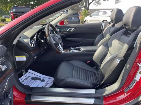 Used 2014 Mercedes-Benz SL 550 image 21