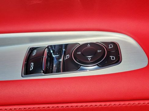 Used 2022 Chevrolet Corvette Stingray Premium Cpe w/ Z51 Performance Package RWD image 22