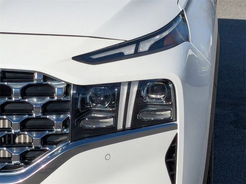 Used 2023 Hyundai Santa Fe Limited image 9