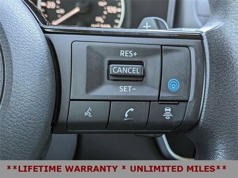 Used 2023 Nissan Rogue SV image 27