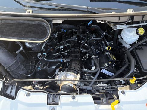 Used 2024 Ford Transit 350 XLT image 33