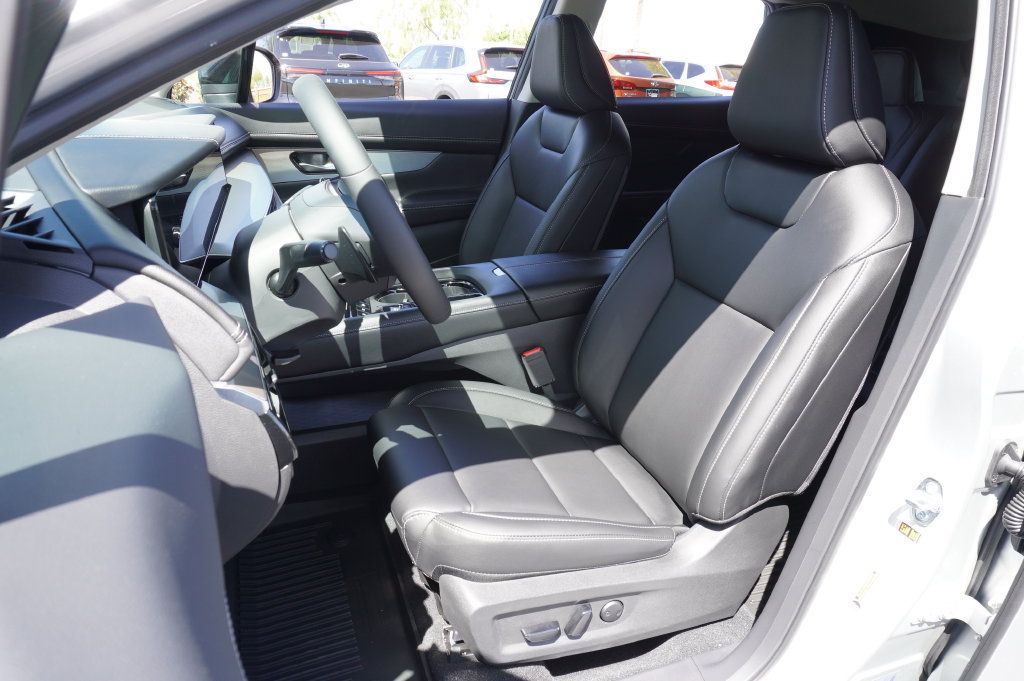 Certified 2025 Nissan Murano SL AWD/4WD image 14