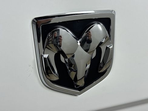 Used 2017 RAM 1500 Express image 27