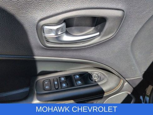 Used 2019 Jeep Compass Latitude w/ Popular Equipment Group AWD/4WD image 24