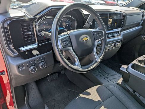Used 2025 Chevrolet Silverado 2500 LT w/ Convenience Package AWD/4WD image 17