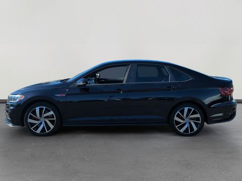 Certified 2019 Volkswagen Jetta GLI Autobahn image 2