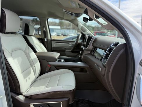 Used 2025 RAM 1500 Laramie image 35