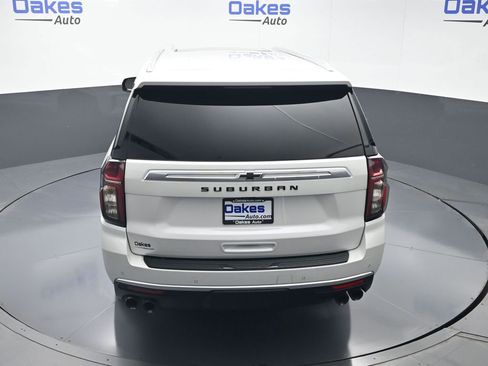 Used 2023 Chevrolet Suburban High Country w/ Premium Package 2 AWD/4WD image 55