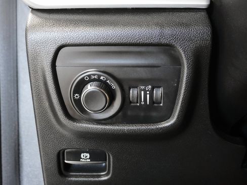 Certified 2023 Jeep Grand Cherokee L Altitude image 18