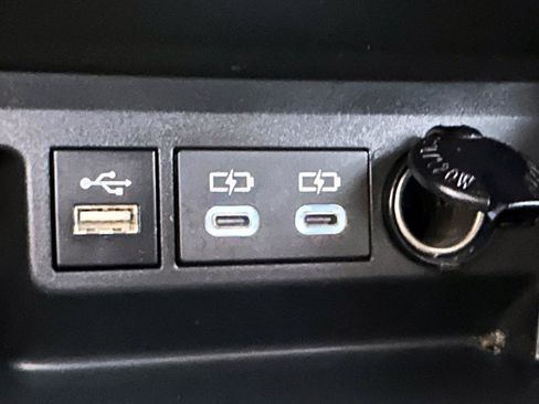 Certified 2024 Toyota Highlander LE AWD/4WD image 23