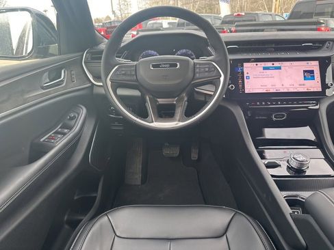 New 2026 Jeep Grand Cherokee L Limited AWD/4WD image 14
