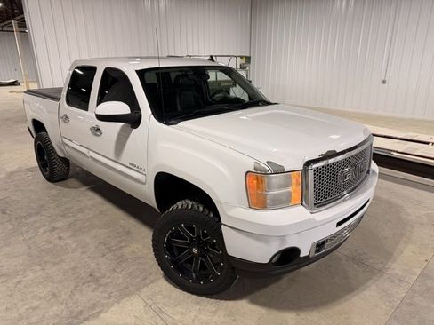 Used 2010 GMC Sierra 1500 Denali image 36